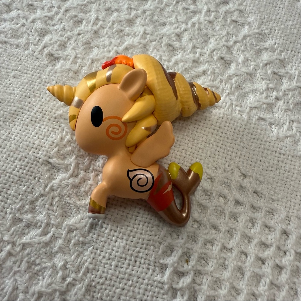 Tokidoki Mermicorno Series 8 Blind Figure “Hermie”